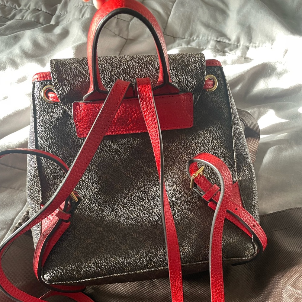 Brand New Rioni Back pack - Picture 2 of 4